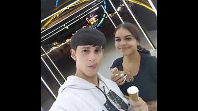 BLOG IN SPANISH - I go for a walk with my huge donk steady girlfriend - surprise at the end of the blog - molten boyfriends